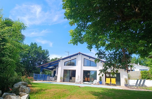 Arbonne Apartamento | VILLA PISCINA CLIMATIZADA + JARDÍN 2500m2 CERCA DE GOLFS Y PLAYAS