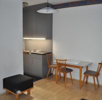 Podersdorf am See Apartamento | Appartmenthaus Josefikeller