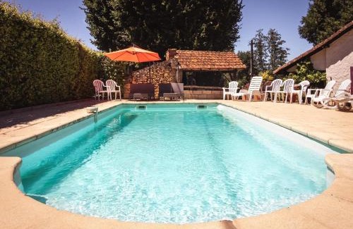 Vezac Casa | Appealing apartment in Vezac with swimming pool