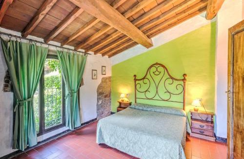 Dicomano Casa | Appealing Home with pool