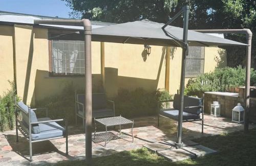 Quartiere XXVI Appio Pignatelli Casa | Appia Antica Country House giardino parcheggio Fermata bus 4 ospiti