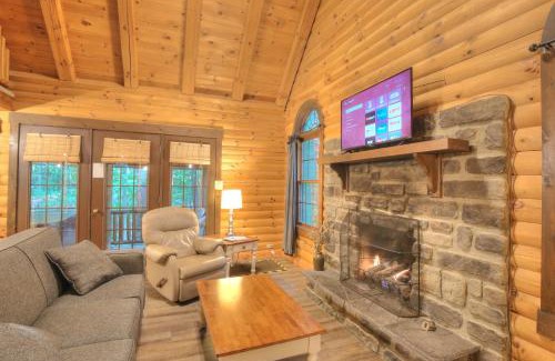 Millersburg Casa | Apple Blossom Cabin by Amish Country Lodging