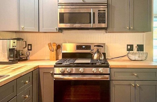 Margaretville Cabina | Apple Hill - Cozy with Views near Roxbury