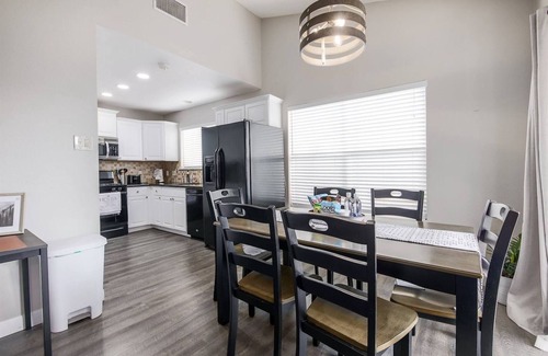 Milwood Casa | Hestia: Extended Stay Chic Retreat N. Austin