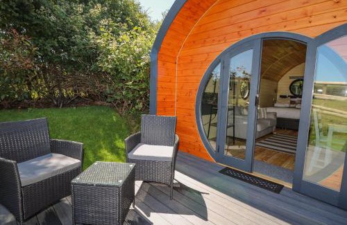 Ford Casa | Apple Pod