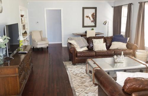 Julian Hotel | Apple Tree Inn