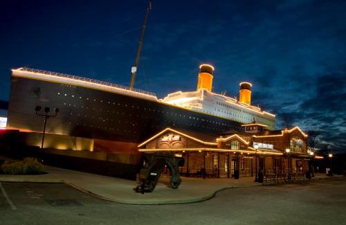 Sevierville Chalet De Esquí | Apple Valley Hideaway, 1089 of FREE Attraction tickets for each paid day, Dollywood and More!