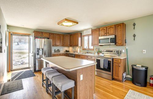 Apple Valley Casa | Apple Valley Home, Shared Golf Course On-Site