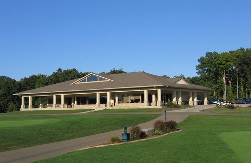 Apple Valley Condominio | ¡Junto al campo de golf Apple Valley! Limpio, cómodo, tranquilo!