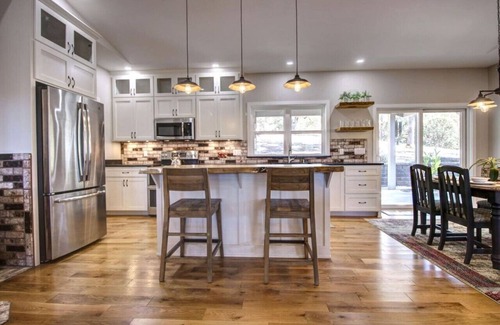 Jacksonville Casa | Applegate Humbug Hideaway