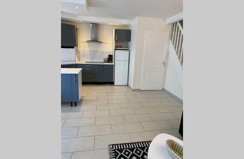 Macon Apartamento | Appt 1 à 4 pers Cocoon,1,500 km sortie auto, 3 km Ctre Mâcon, PKG cour privée