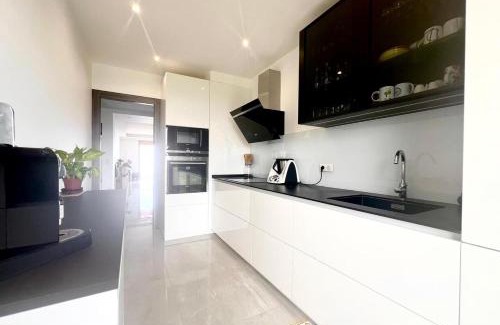 Cros-de-Cagnes Apartamento | Appt 2 bd-4 pers-Pool wifi Tennis Park-Sea view