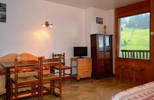 Le Chinaillon Apartamento | Appt 2P avec balcon au centre du Chinaillon, proche pistes, parking et casier à ski - FR-1-241-147