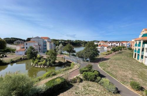 Bourgenay Apartamento | Appt avec vue panoramique sur le lac à Port Bourgenay