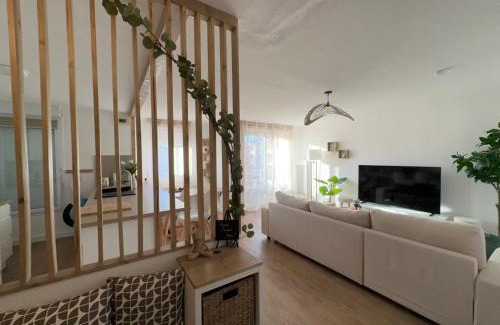 Grenade-sur-Garonne Apartamento | Appt entier 85m2 avec 2 chambres dont 1 suite parentale 1 bureau 1 canapé lit piscine