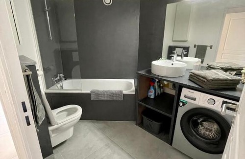 Les Restanques Apartamento | Appt Golfe de Saint-Tropez proche de la mer climatisé