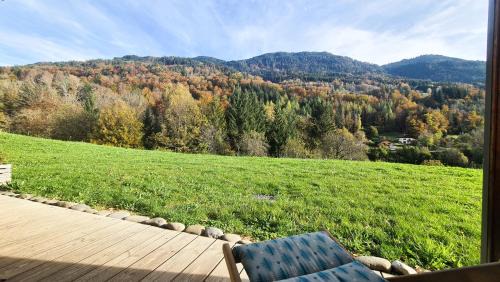 Les Villards-sur-Thones Apartamento | Appt Le Borgeal - rez de jardin, au calme