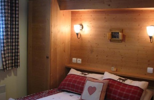 Les Claux Apartamento | Appt Le Hameau Des Rennes 4 étoiles Pieds des pistes Piscine Intérieure Extérieure