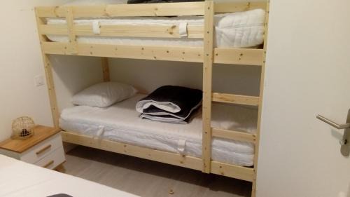 Laveissiere Apartamento | appt tout confort a laveissiere 103