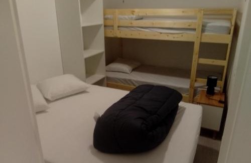 Laveissiere Apartamento | appt tout confort laveissiere 102