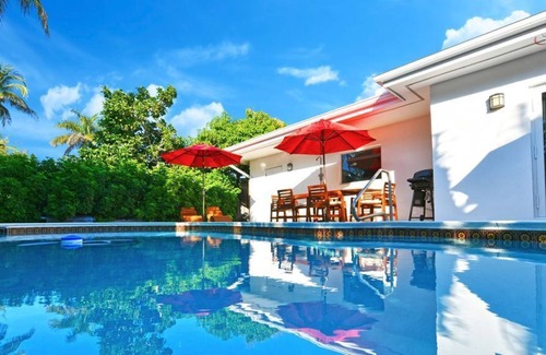 Coral Shores Apartamento | April Rates with 40% Off | Heated Pool | Beach 4min