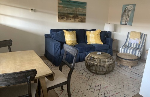 Golden Rectangle Apartamento | Apt 2 Carmel by the Sea