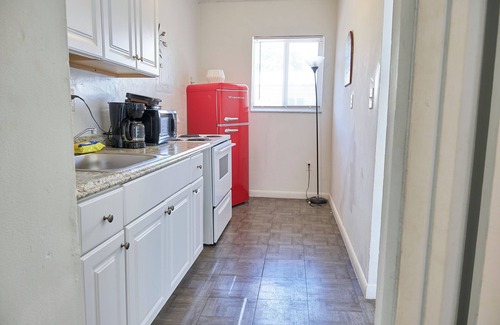 Overtown Apartamento | "Apt 202: Near Cruise Port, 5 Min to Downtown, 4 Min to Trains & 14Min to Airp"
