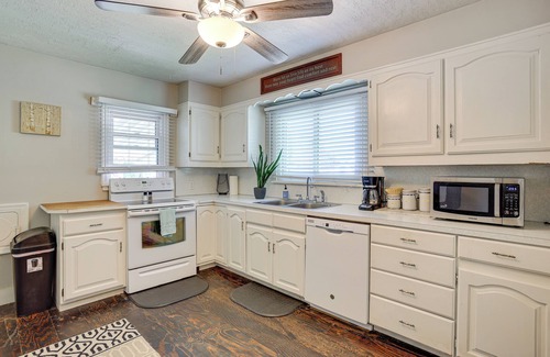 Ogden Apartamento | Apt 3 Mi to Dtwn Ogden! Pet-Friendly Backyard