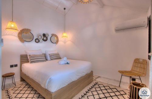 Carosse Apartamento | Apt - 4 pers - Petit Duc - Rénové - 44m² - Centre de Mont Rocquefeuil - Saint-Gilles les Bains