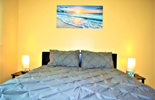 Logan Heights Apartamento | Apt #7, 2 bedroom / 1 bathroom, 8 min to Downtown!