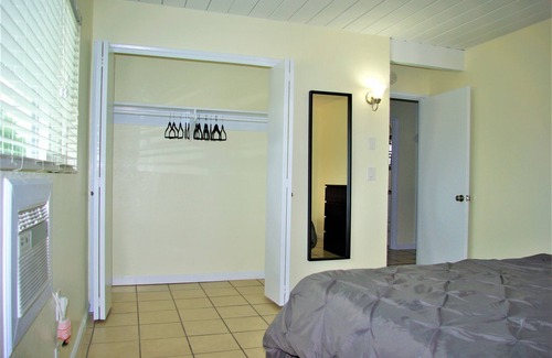 Logan Heights Apartamento | Apt #8, 2 bedroom / 1 bathroom, 8 min to Downtown!