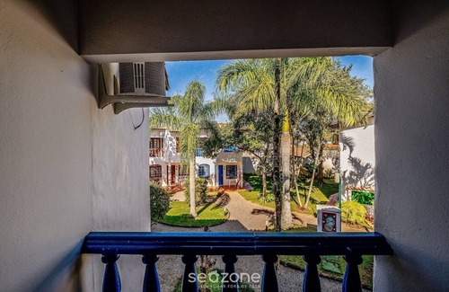 Ponta das Canas Apartamento | Apt Beautiful Condominium Foot on the Sand Rpb038