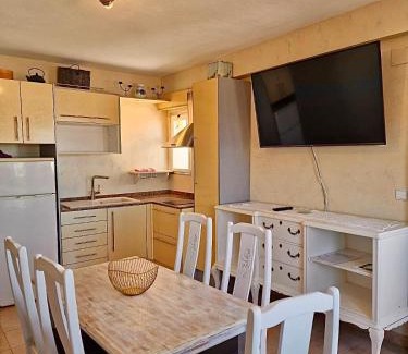 Es Pujols Apartamento | APT CalmaCabana a 50m dal mare