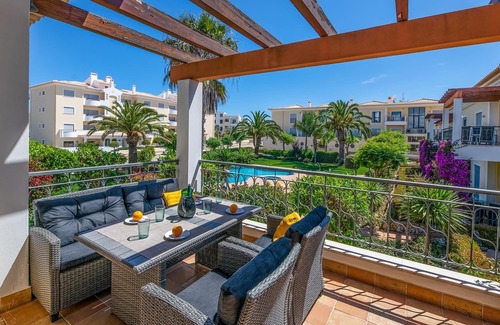 Porto de Mos Apartamento | Apt. Casa Palmeira, 2 bedroom with shared pool