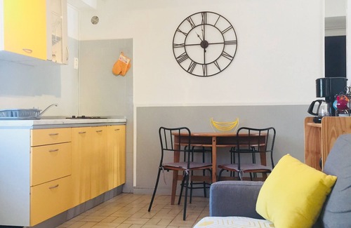 Vals-les-Bains Casa | Apt f2 en la planta baja de villa, jardín, barbacoa a 450m del centro del pueblo y tiendas.