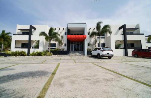Runaway Bay Apartamento | Apt - Gated Community-Sleeps 4-Balcony-Parking