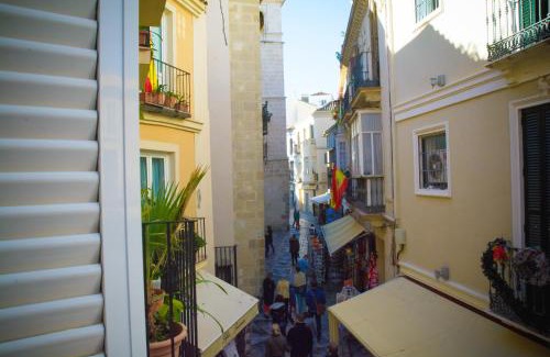 Centro Apartamento | APT GIBRALHORCE SUITE by Malaga Picasso Rentals Selection
