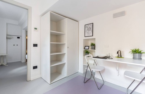 Magenta Apartamento | APT overlooking quiet inner courtyard!