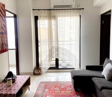 Bekasi Apartamento | Apt Transpark Cibubur 2 BR With Wi-Fi & Pool