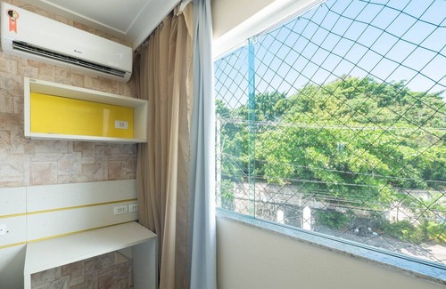 Piata Apartamento | Apt. w/Balcony 500m From the Beach Rei0206