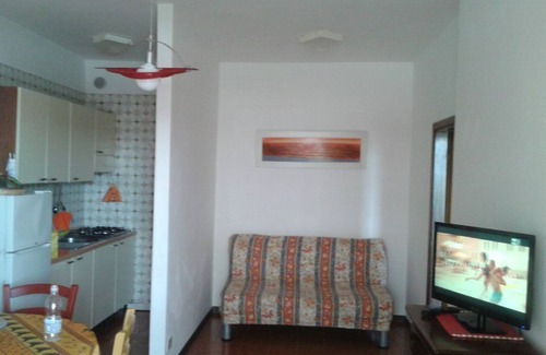 Rosignano Solvay Apartamento | Todo lo que quieras! Piscina, frente al mar, estacionamiento, vida toscana