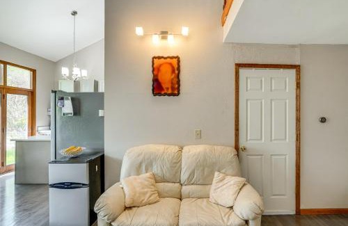 Guilderland Center Apartamento | Apt within Townhome Albany Estate with Yard Access