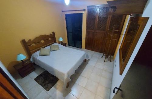 Vila Nova Apartamento | Apto 04 qtos, aconchegante, localizado em prédio frente Praia do Forte