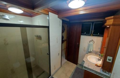 Vila Nova Apartamento | Apto 04 qtos, aconchegante, localizado em prédio frente Praia do Forte