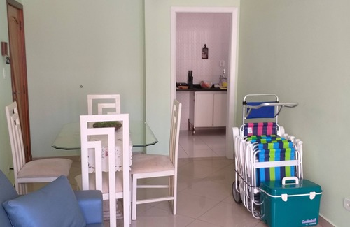 Vila Julia Apartamento | APTO 250 METROS PLAYA DE LA ENSEADA, REFORMADO, AR COND, ROPA Y CAMA Y BAÑO, LINDO