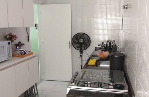 Vila Julia Apartamento | APTO 250 METROS PLAYA DE LA ENSEADA, REFORMADO, AR COND, ROPA Y CAMA Y BAÑO, LINDO