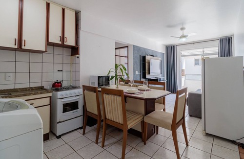 Canasvieiras Apartamento | Apto bem Localizado a 500mts da Praia Rhi206