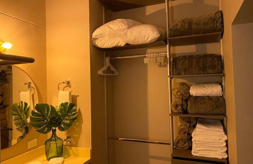 El Tesoro Apartamento | Apto BR Suites 6 min de Provenza, encanto natural
