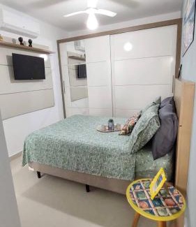 Umuarama Apartamento | Apto Centro Ubatuba com Varanda Gourmet, Suíte e Piscina