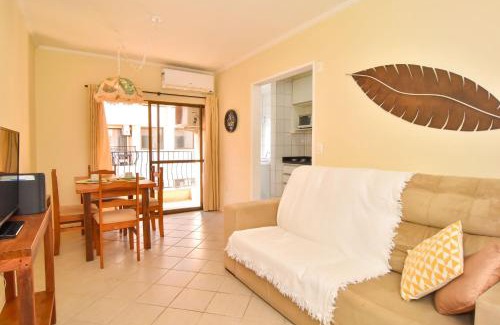 Cachoeira do Bom Jesus Apartamento | Apto Charmoso e Prático a 300m da Praia P1012